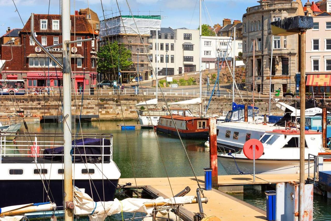 Sohot Stays The Royal Suite Harbour Views Sleeps 4 ラムズゲート エクステリア 写真